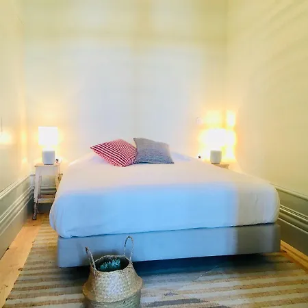 1bedroom With An Exclusive Design Apartment Porto